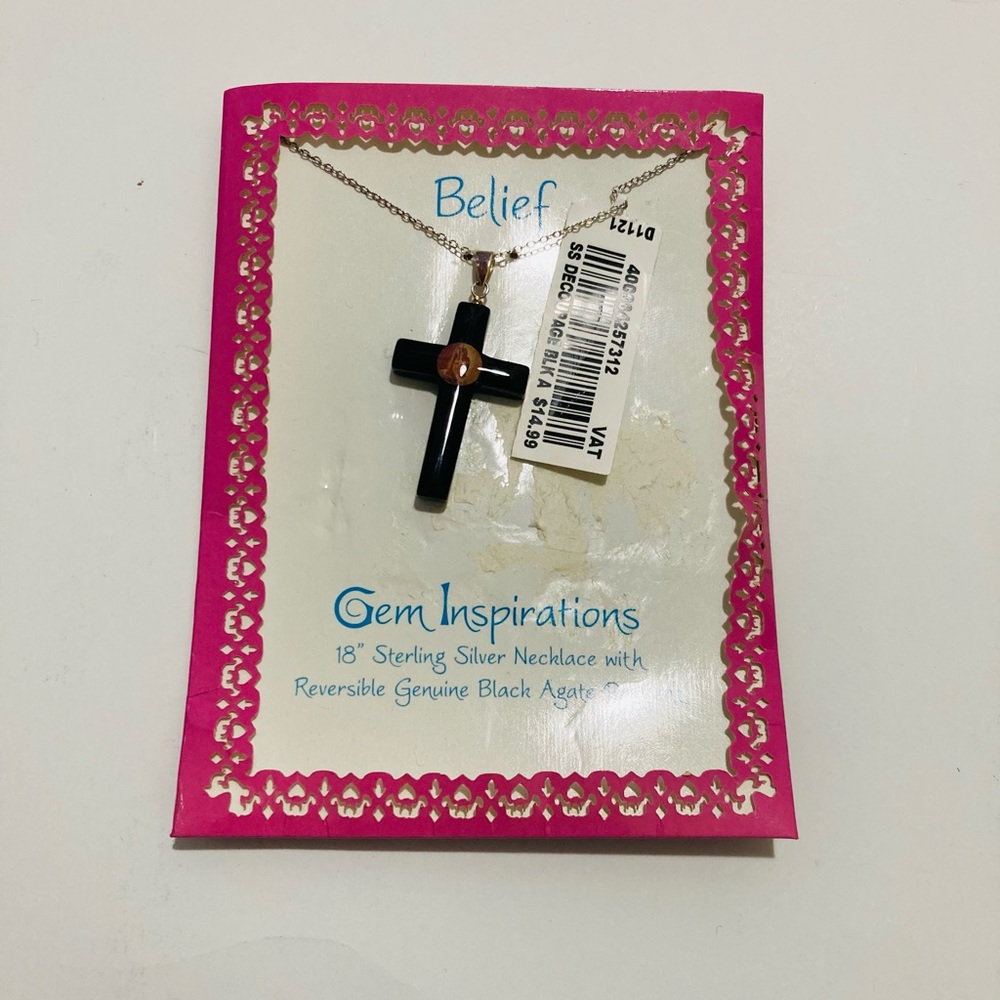 Sterling silver cross pendant necklace